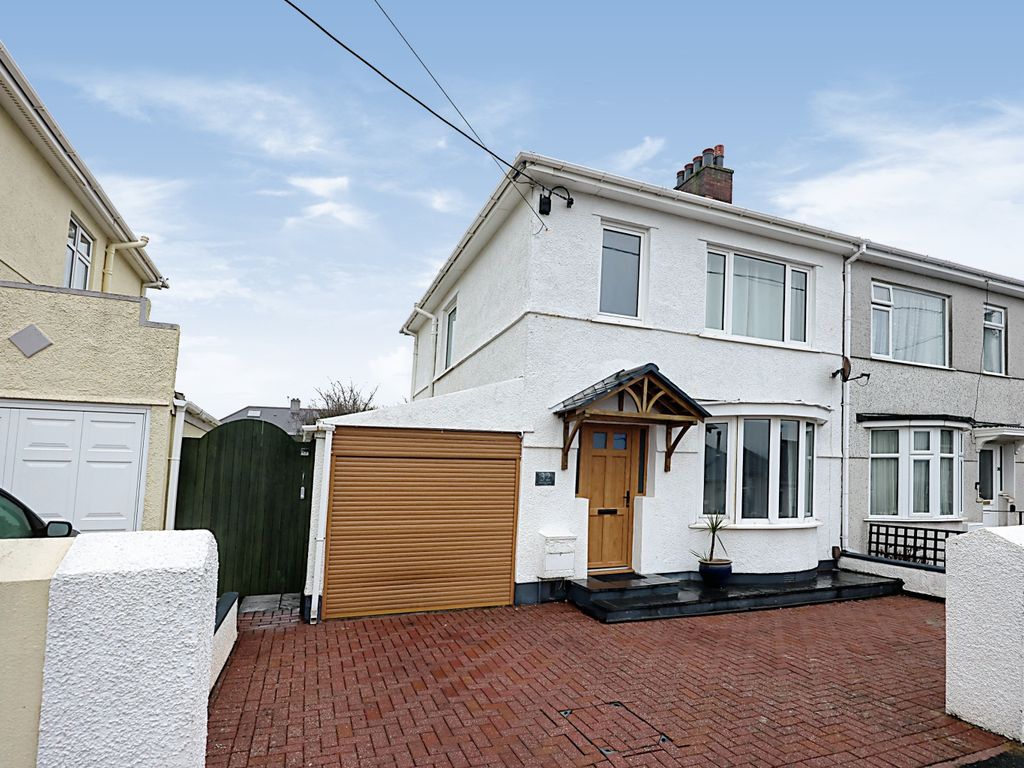3 bed semidetached house for sale in Quarry Park Road, Plymstock