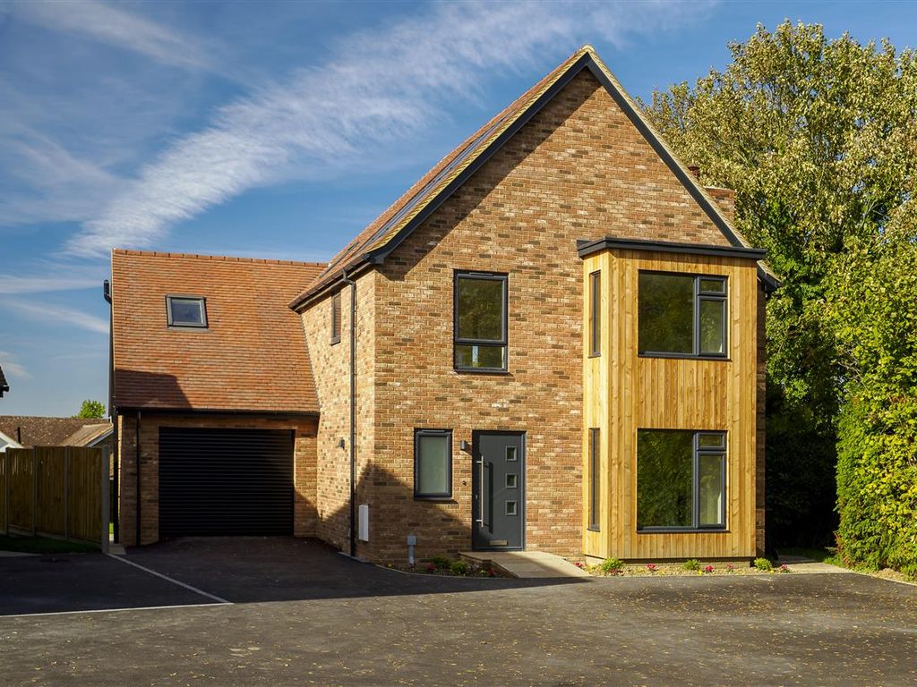 New home, 4 bed detached house for sale in Treetops, Love Lane
