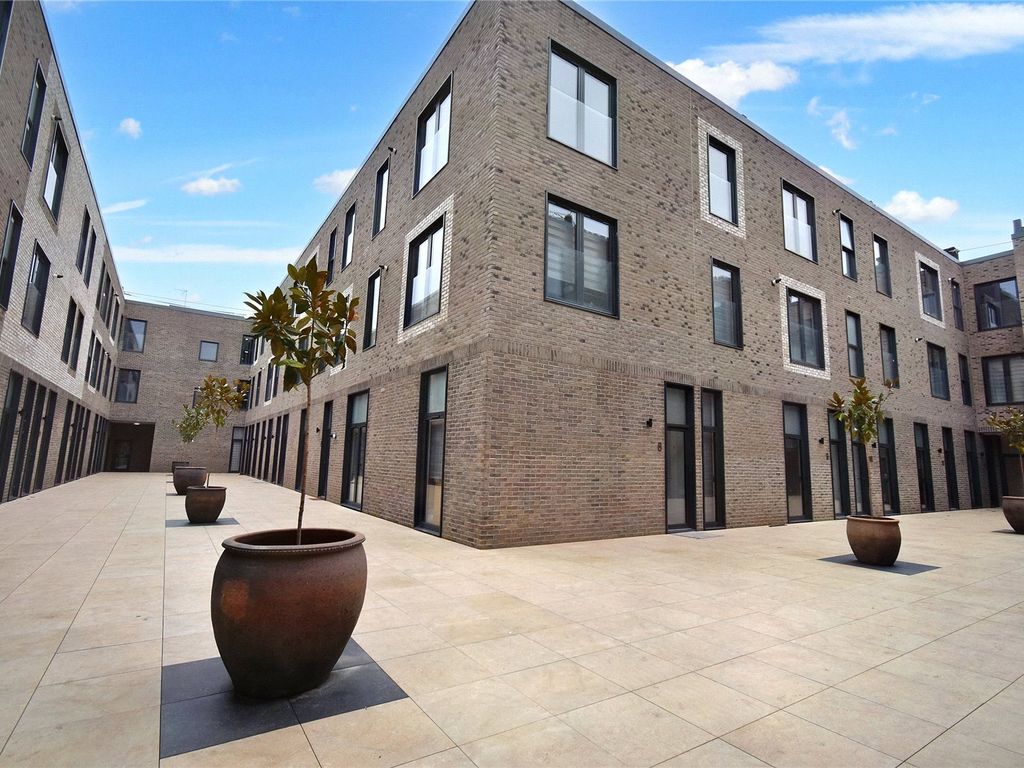 1 bed flat to rent in Newbury Business Park, London Road, Newbury, Berkshire RG14, £850 pcm Zoopla