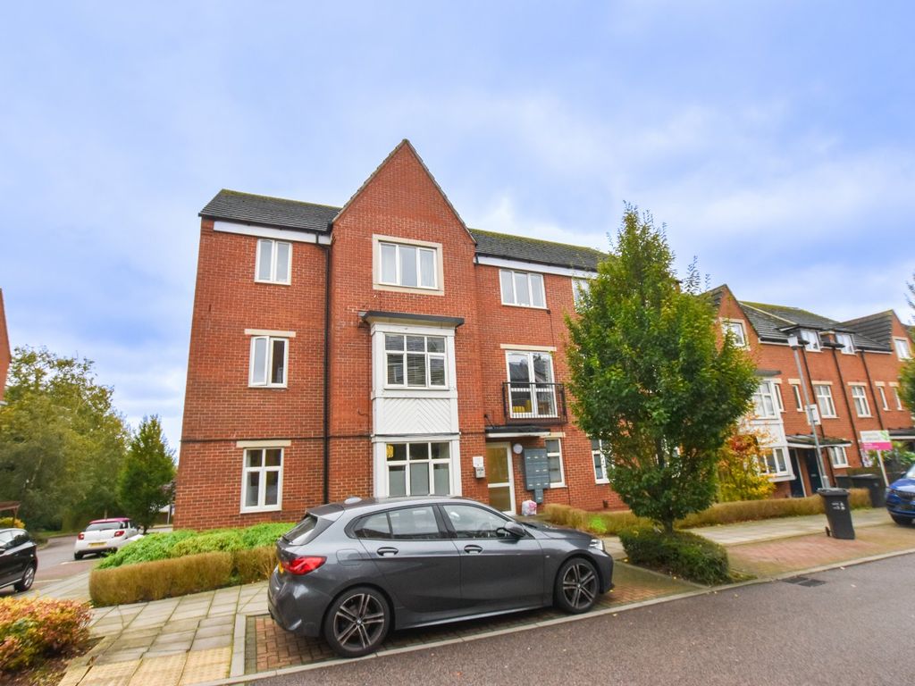 2 bed flat for sale in Chalfont Road, London SE25, £325,000 Zoopla