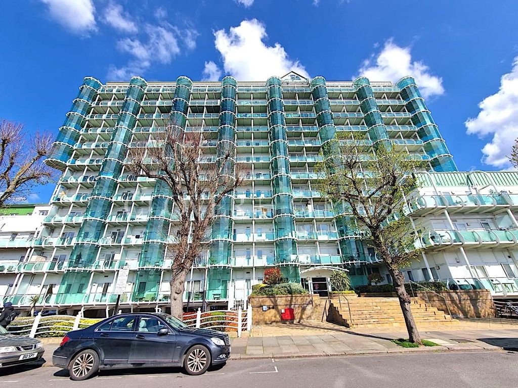 2 bed flat to rent in Sydney Road, Enfield EN2 Zoopla