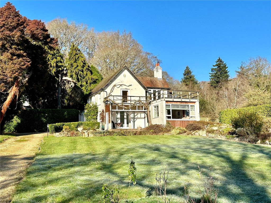 3 bed detached house for sale in Linford, Ringwood, Hampshire BH24, £