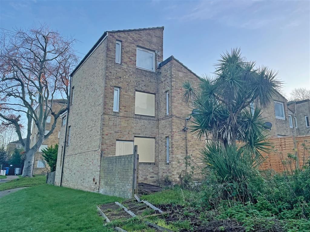 Johnson Avenue, Gillingham ME7  