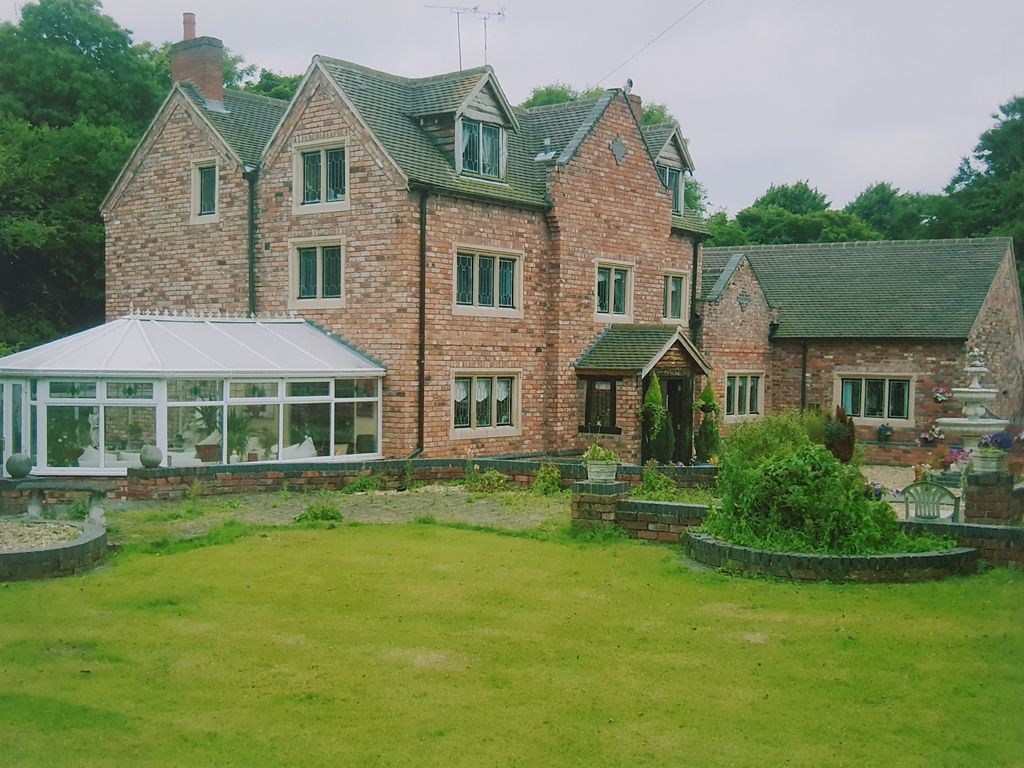 4 bed semidetached house to rent in Blymhill Lawn, Shifnal TF11, £