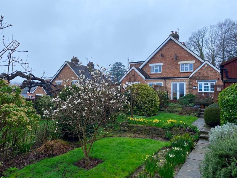 3 bed semidetached house for sale in Henwood Green Road, Pembury