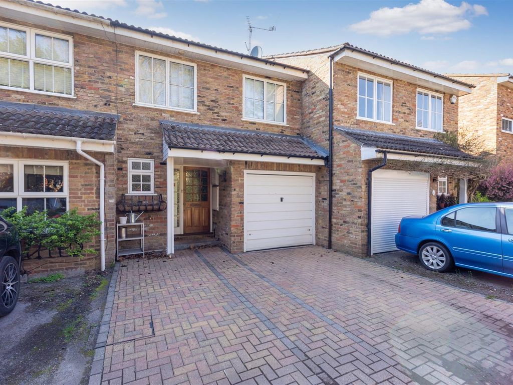 4 bed town house for sale in Guards Club Road, Maidenhead SL6 Zoopla