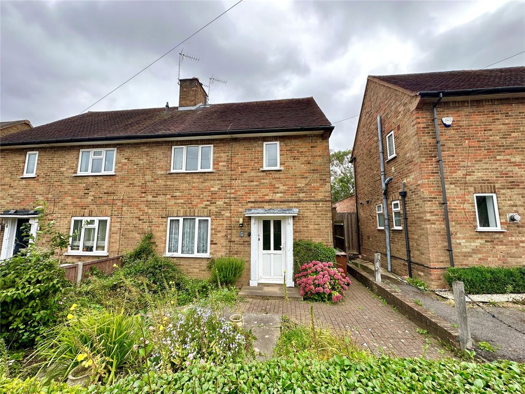 3 bed semidetached house to rent in Battlers Green Drive, Radlett, Hertfordshire WD7, £2,000