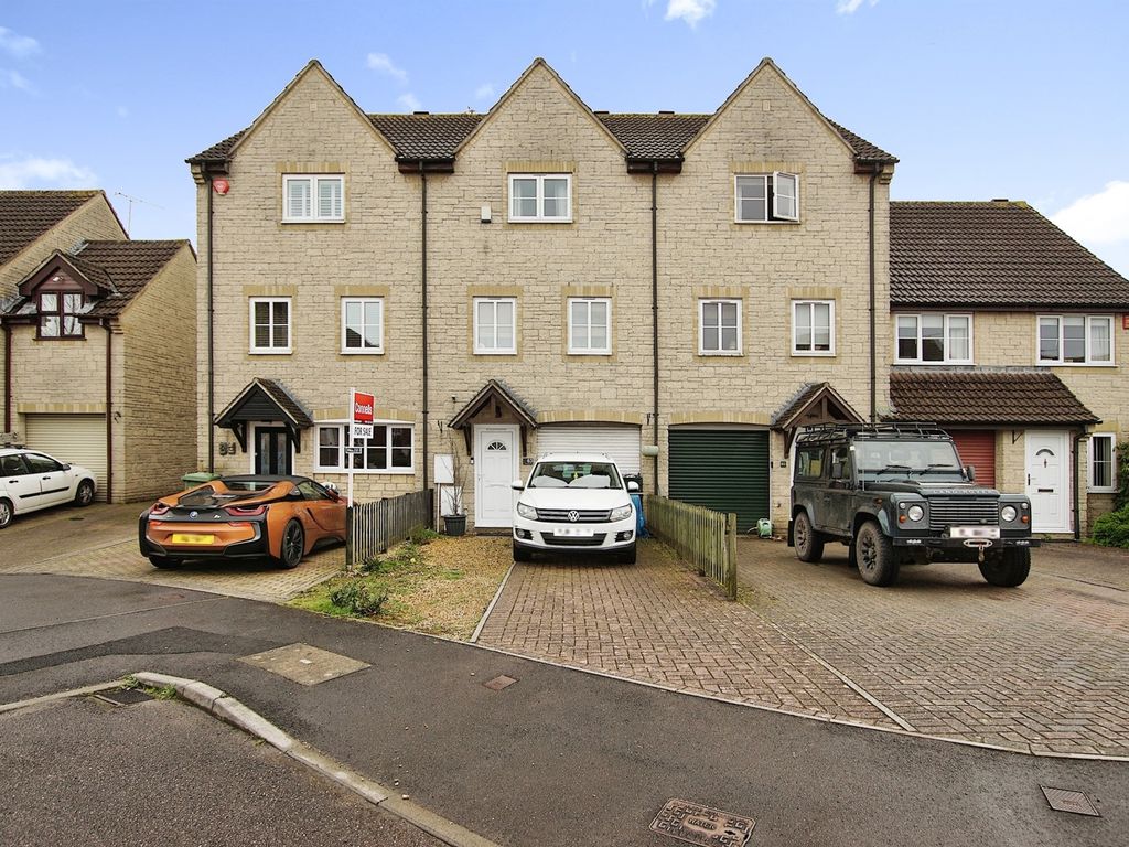 2 bed town house for sale in Couzens Close, Chipping Sodbury, Bristol