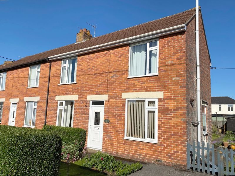 3 bed semidetached house for sale in Beech Avenue, Warminster BA12