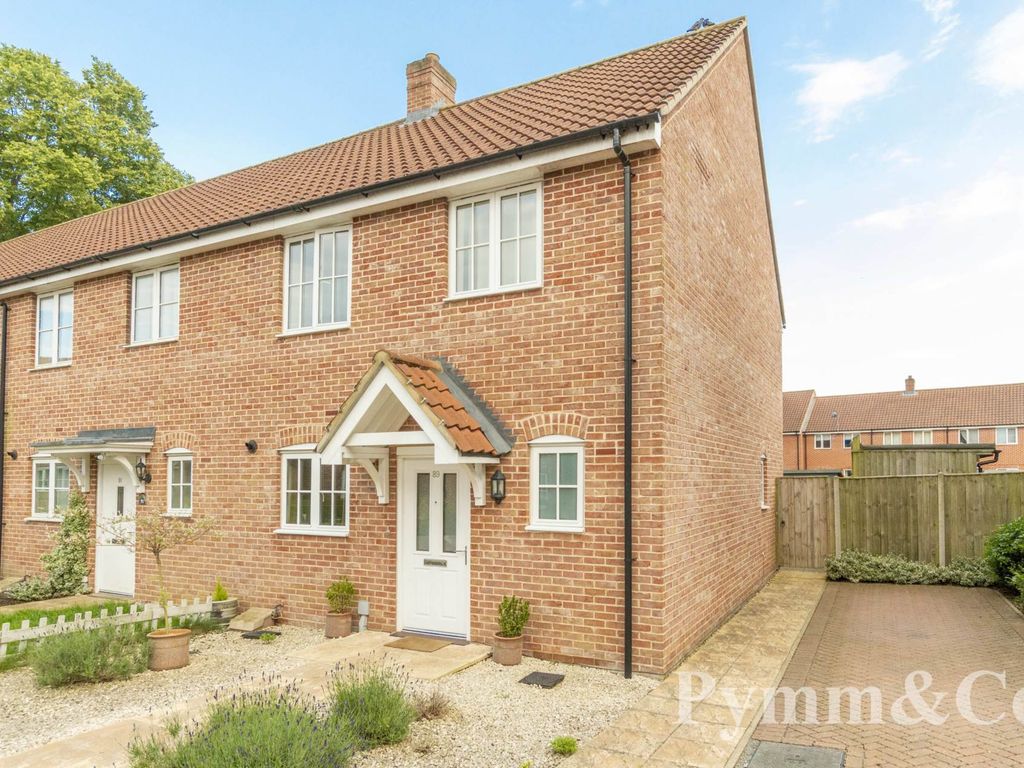 3 bed end terrace house for sale in Carshalton Road, Norwich NR1, £