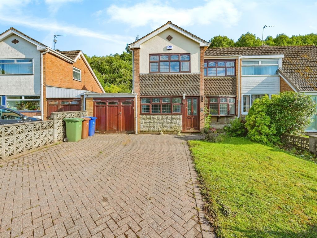 3 bed semidetached house for sale in Sharon Way, Hednesford, Cannock