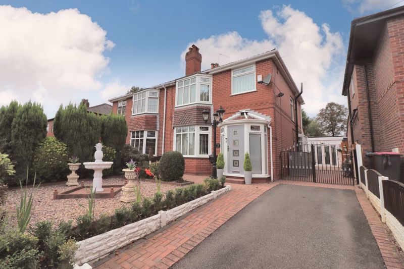 3 bed semidetached house for sale in Folly Lane, Swinton, Manchester