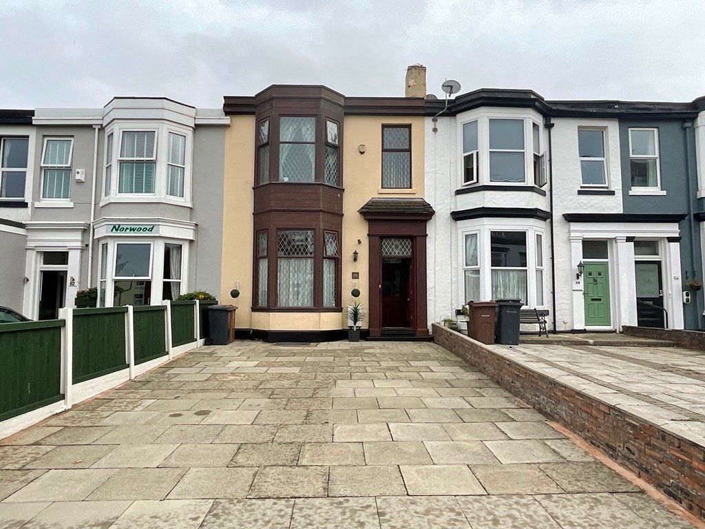 5 bed terraced house for sale in Bath Street, Southport PR9, £230,000