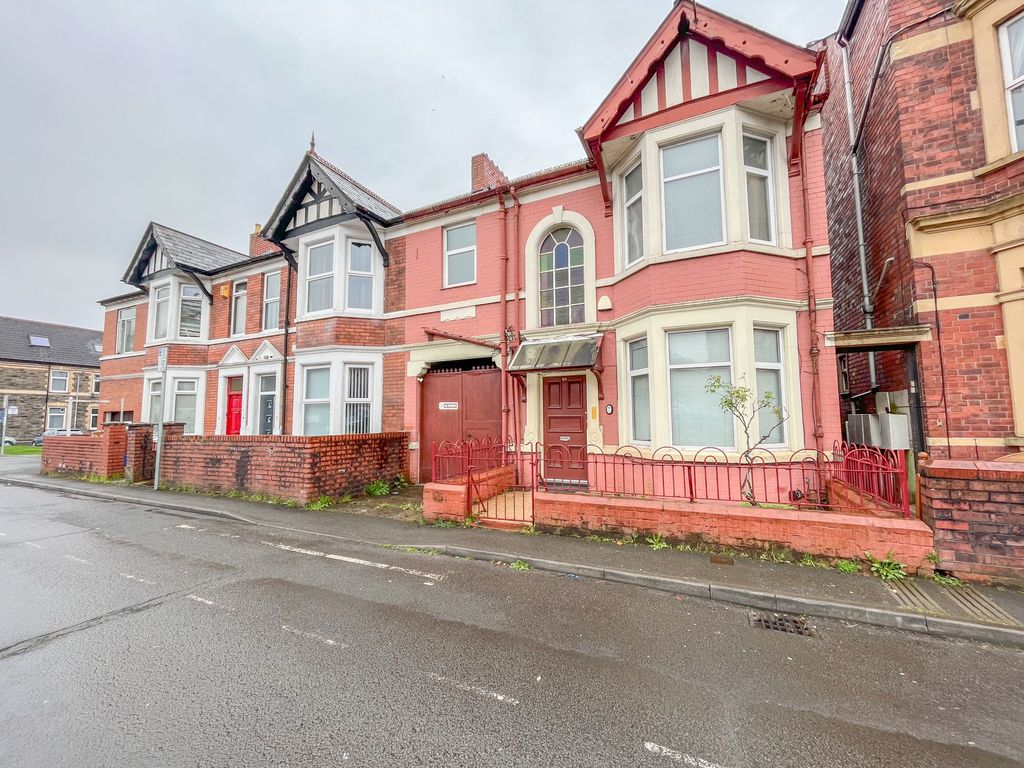 3 bed semidetached house for sale in Cardiff Road, Newport NP20 Zoopla