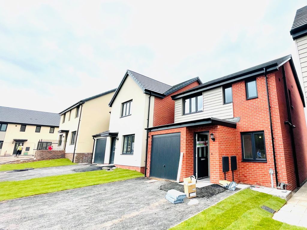 3 bed property to rent in Church Road, Old St. Mellons, Cardiff CF3