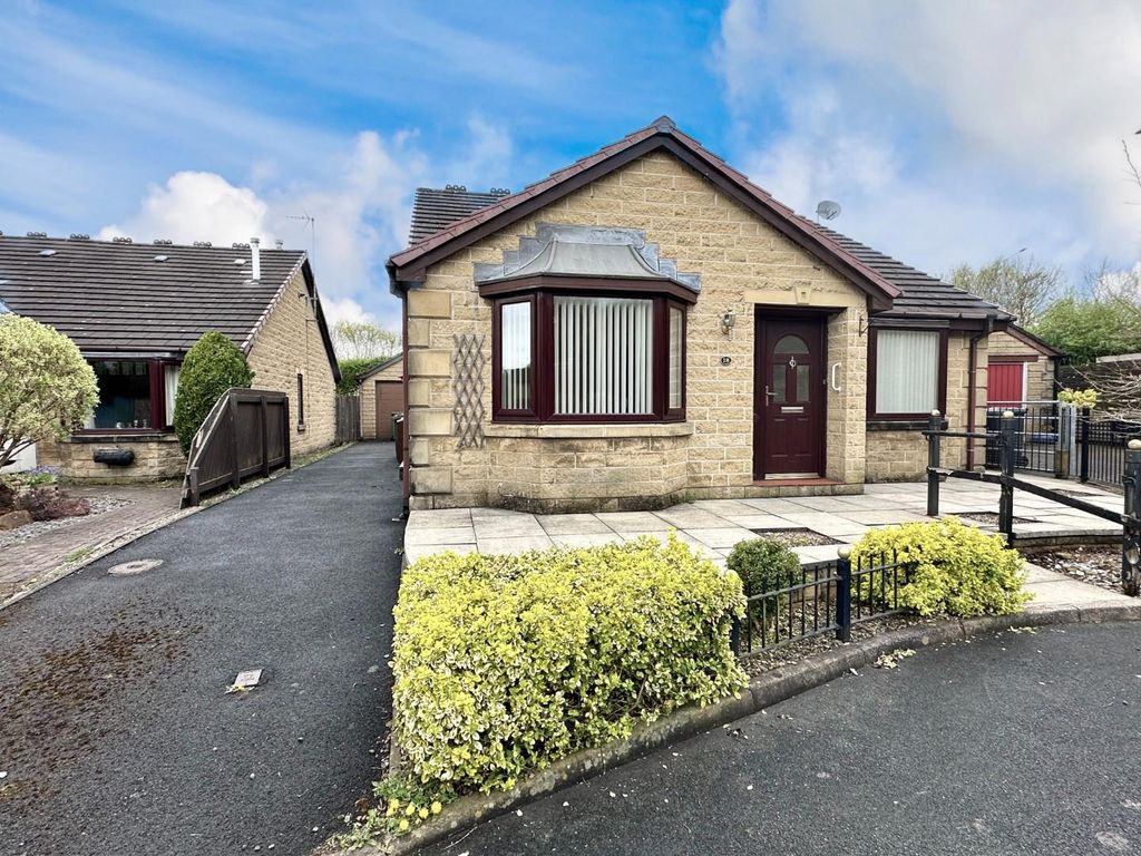 3 bed detached bungalow for sale in Park View Close, Brierfield, Nelson