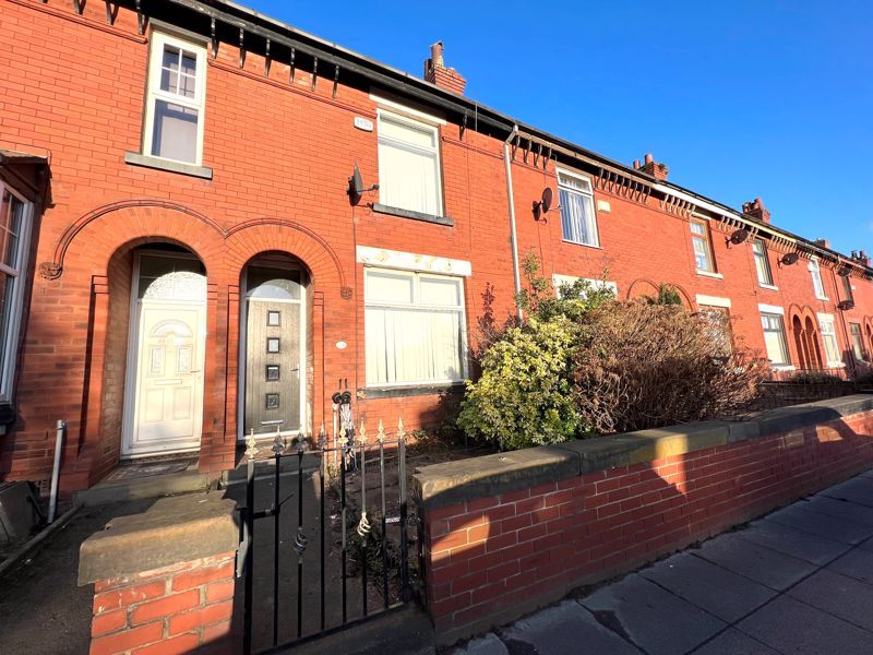 3 bed terraced house to rent in Manchester Road West, Little Hulton