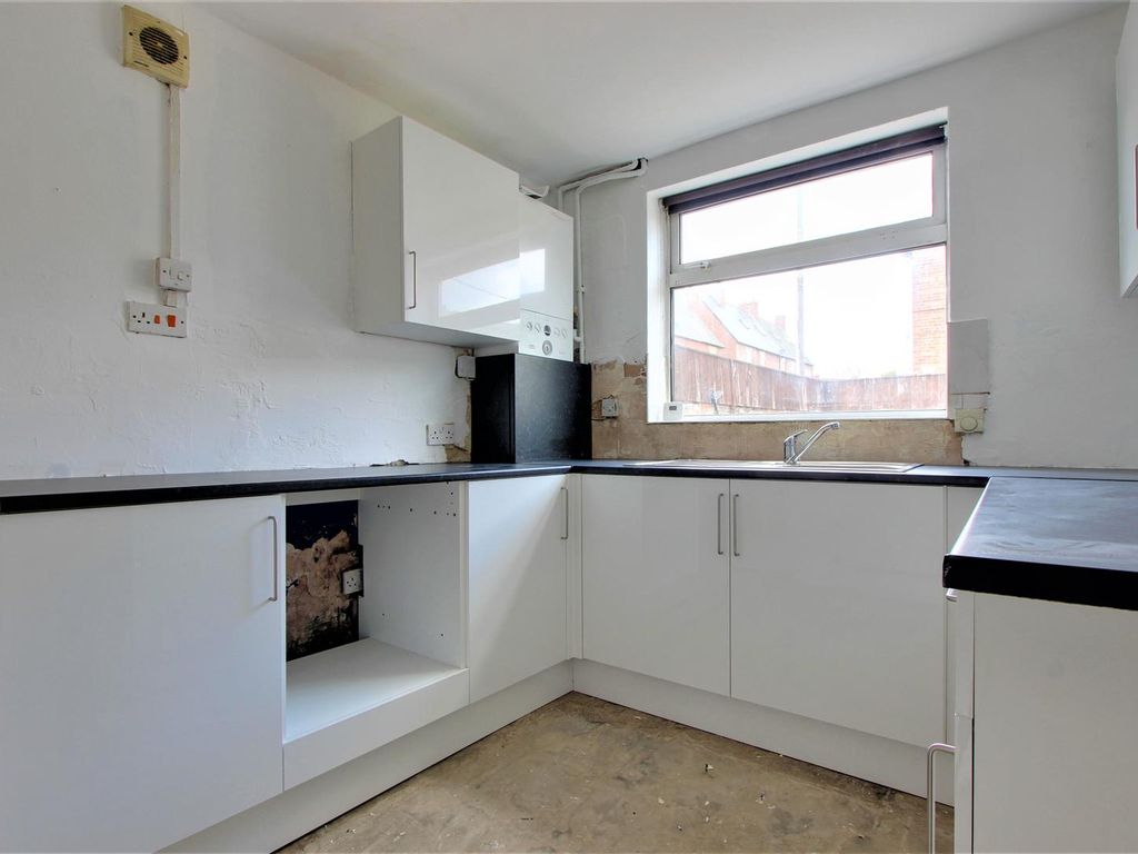 3 bed end terrace house for sale in Elmton Road, Creswell, Worksop S80