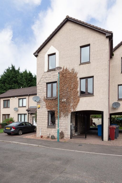 4 bed detached house to rent in Lytton Street, Dundee DD2, £1,425 pcm