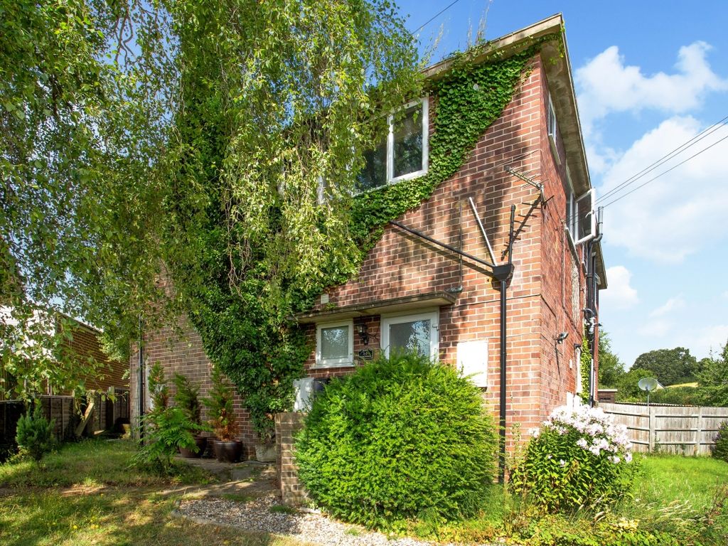 1 bed flat to rent in Kingsley Close, Shaw, Newbury RG14 Zoopla