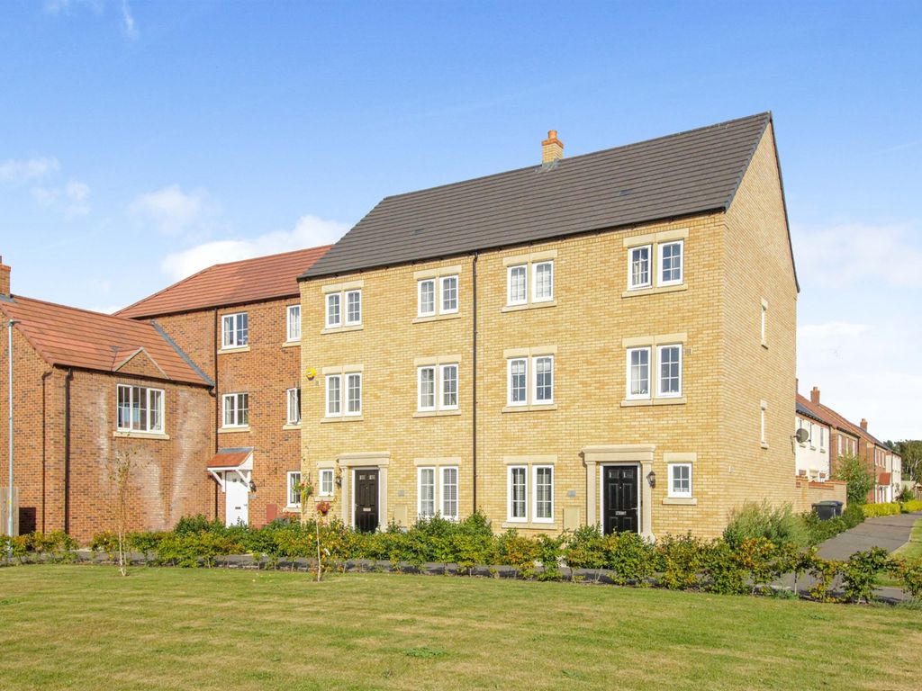 5 bed town house for sale in Yeomans Way, Littleport, Ely CB6 Zoopla