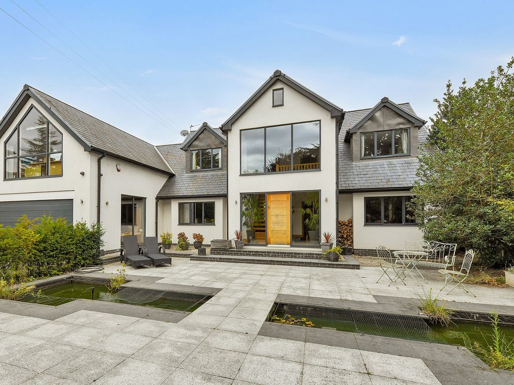 6 bed detached house for sale in Wilford Lane, West Bridgford