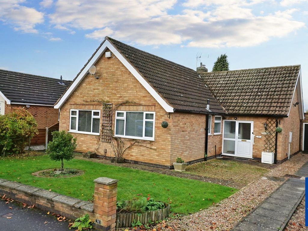 3 bed detached bungalow for sale in Cherry Tree Avenue, Kirby Muxloe, Leicestershire LE9 Zoopla