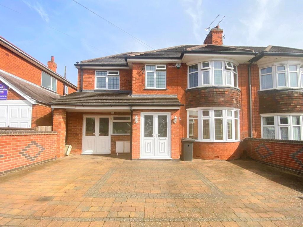 5 bed semidetached house for sale in Byway Road, Evington, Leicester
