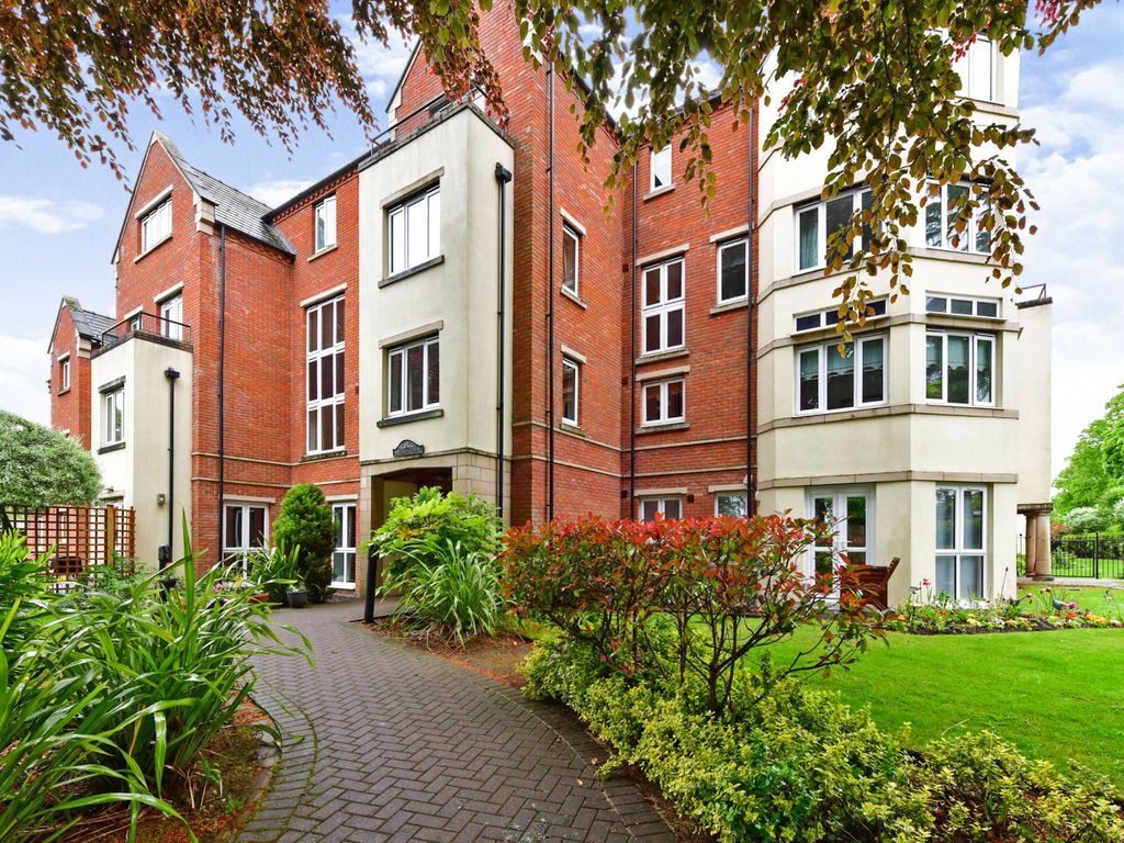 1 bed flat for sale in Lalgates Court, 119 Harlestone Road, Northampton, Northamptonshire NN5