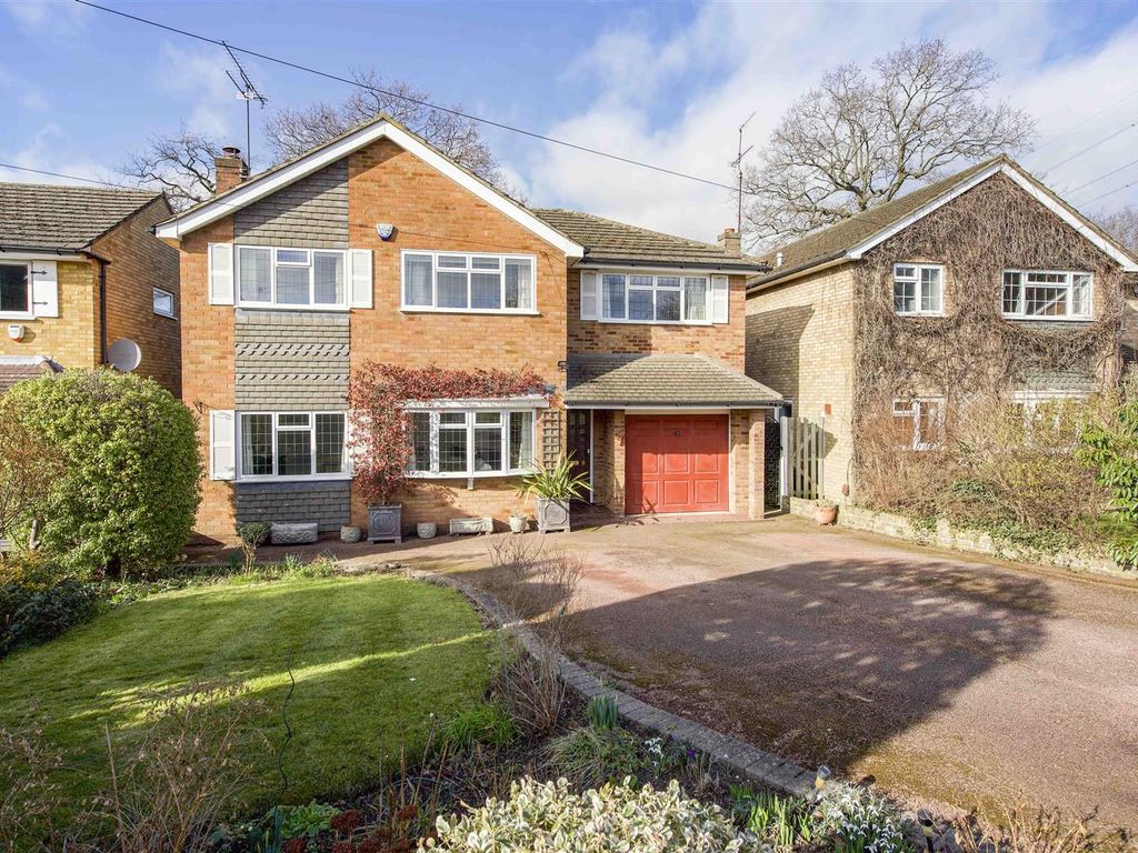 4 bed detached house for sale in Drive, Bricket Wood, St