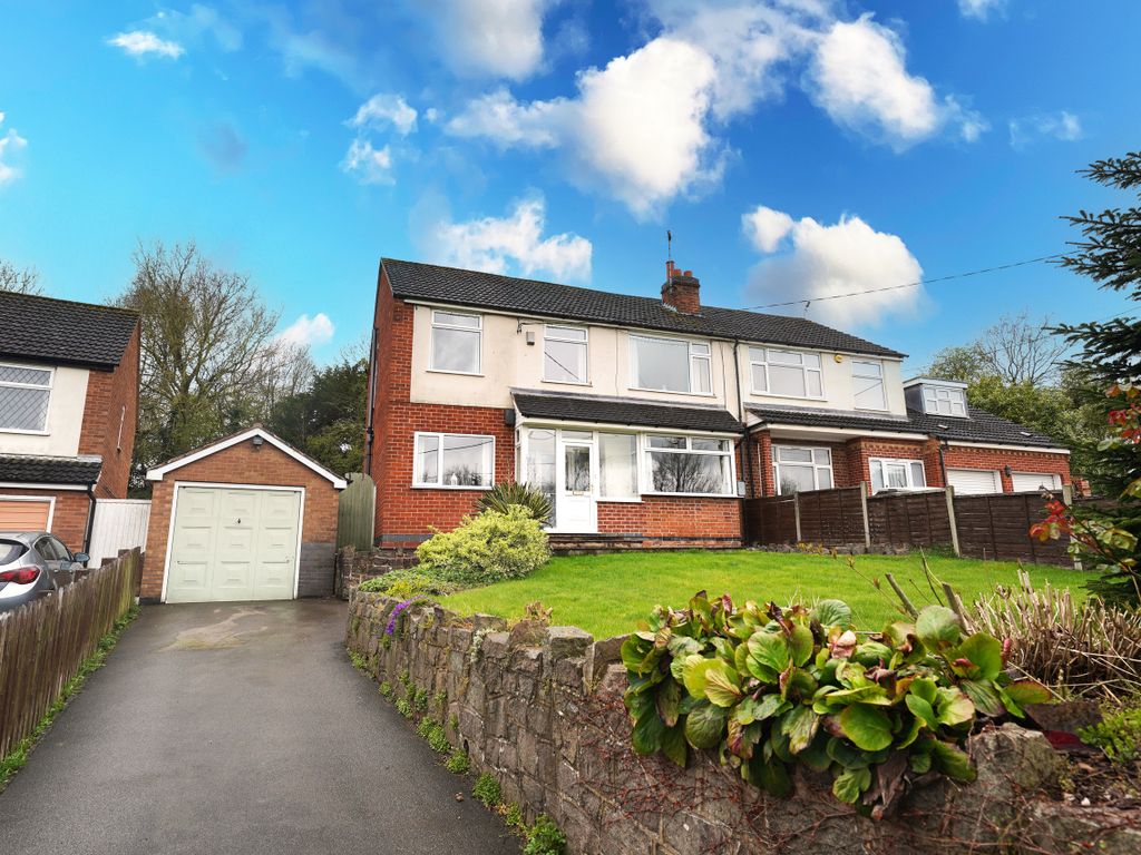 4 bed semidetached house for sale in Markfield Road, Groby, Leicester