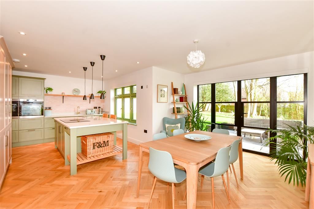 4 bed detached house for sale in High Street, Bridge, Canterbury, Kent