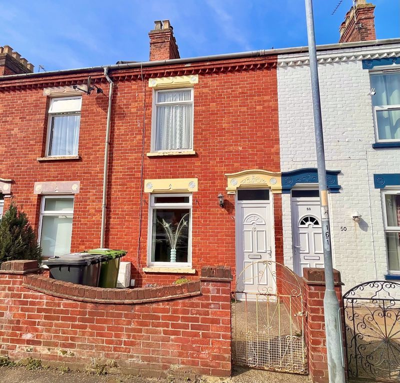 3 bed terraced house for sale in Churchill Road, Great Yarmouth NR30