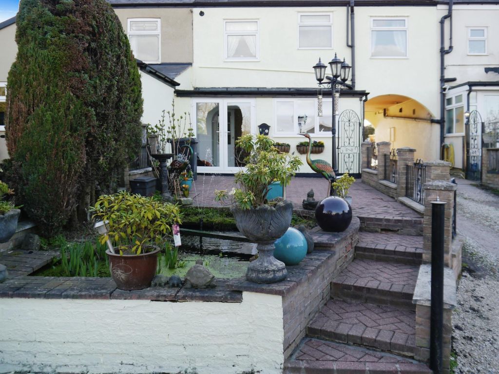 3 bed terraced house for sale in Shuttlewood Road, Bolsover