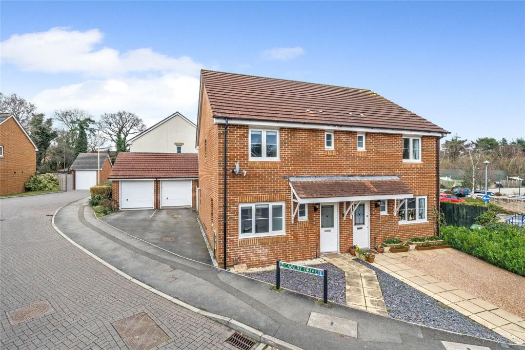3 bed semidetached house for sale in Cavalry Drive, Heathfield, Newton