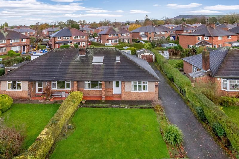 4 bed semidetached bungalow for sale in Boundary Lane, Congleton CW12