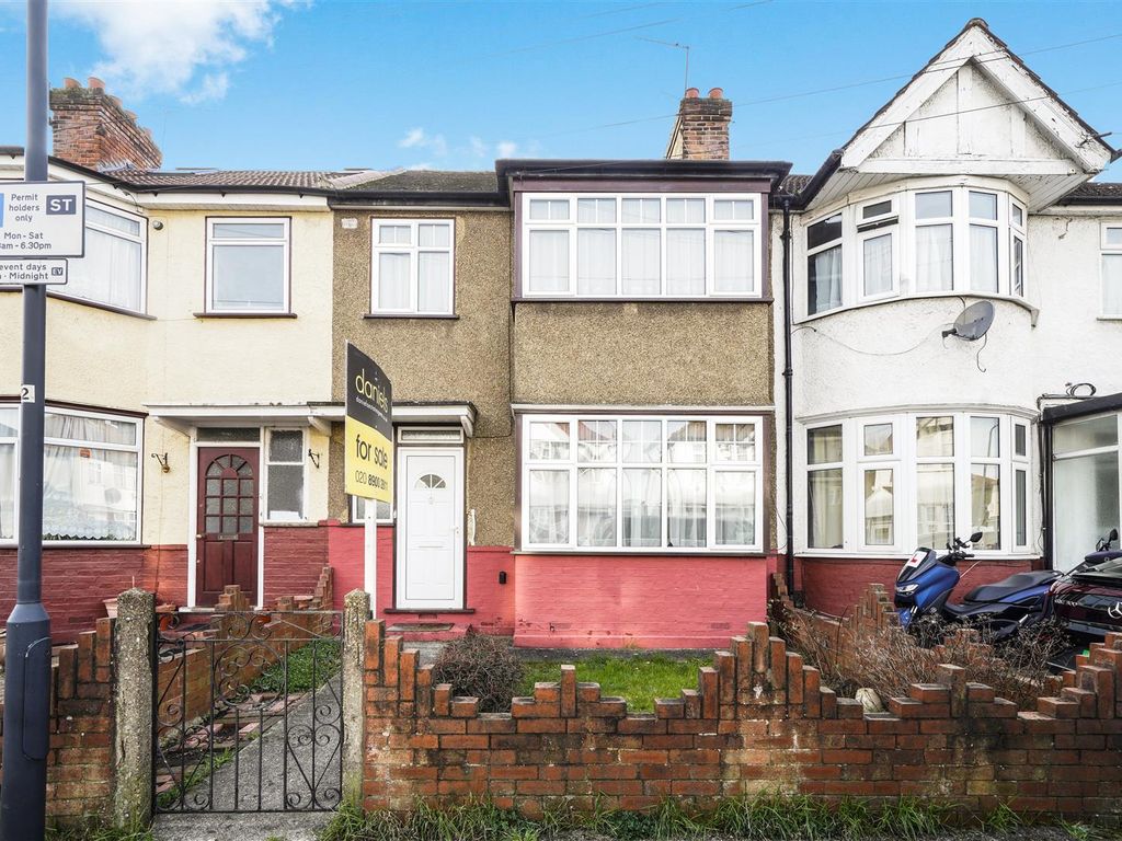 3 bed terraced house for sale in The Croft, Wembley HA0, £525,000 Zoopla