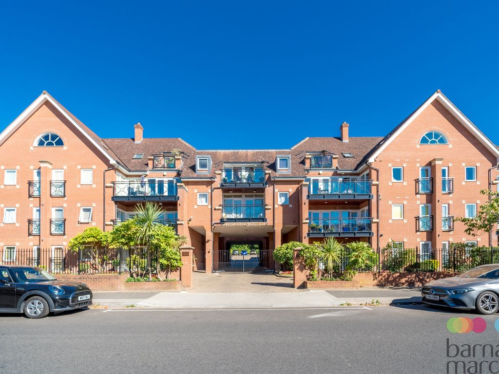 Holden Road, London N12