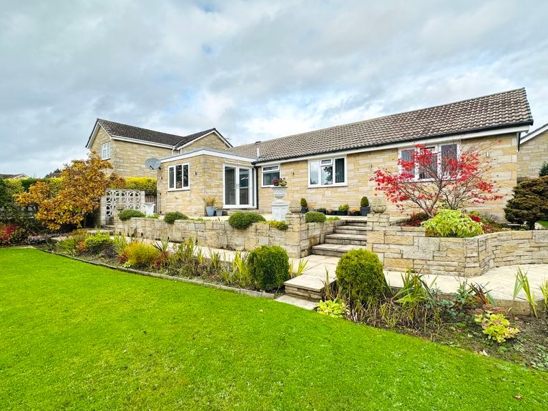 3 bed detached bungalow for sale in Rushwood Close, Haxby, York YO32, £