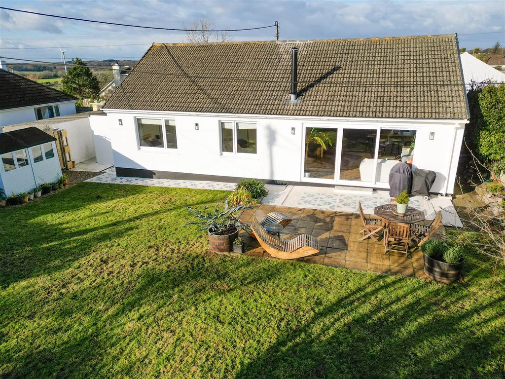 3 bed bungalow for sale in Essex Drive, Illogan Downs, Redruth TR15