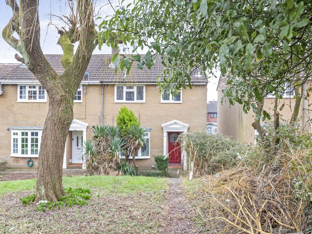 3 bed end terrace house for sale in Glyn Eiddew, Pentwyn, Cardiff CF23