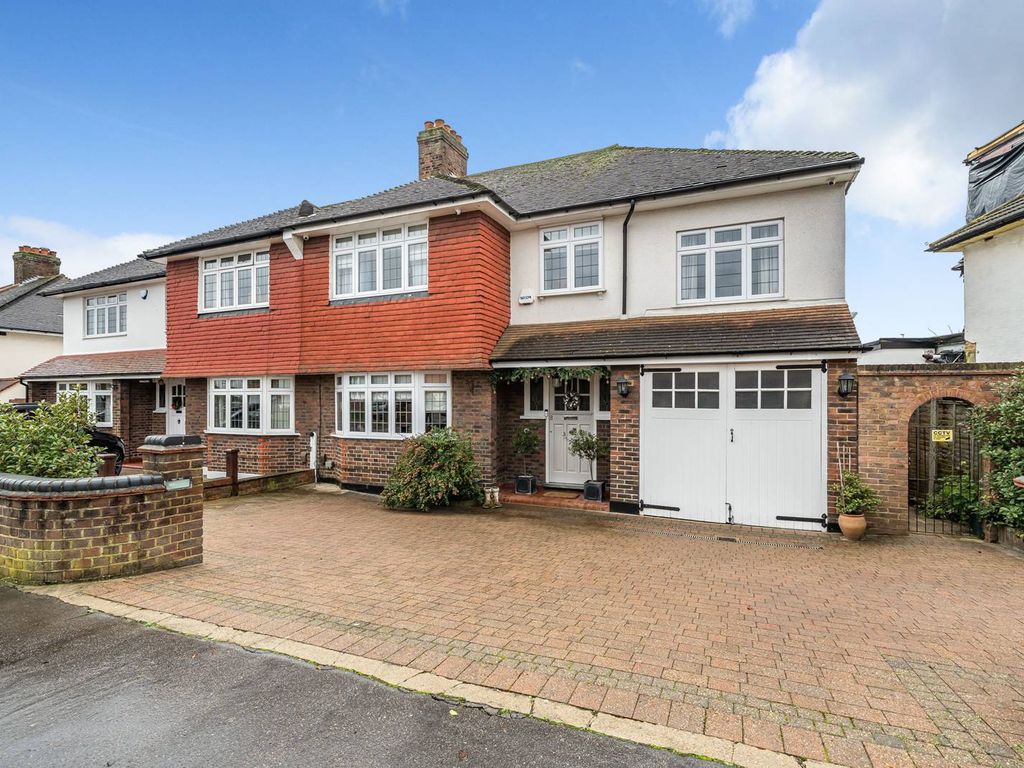 5 bed detached house for sale in Hillcote Avenue, Norbury, London SW16