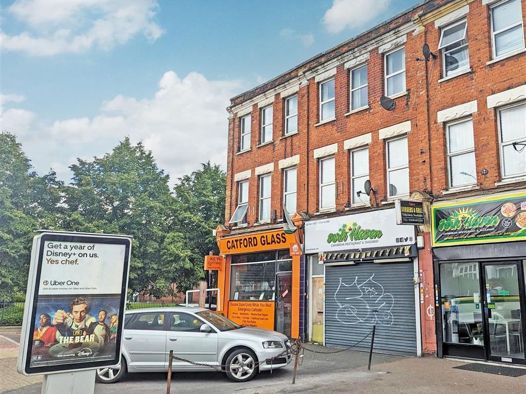 3 bed flat for sale in Bromley Road, London SE6, £195,000 Zoopla