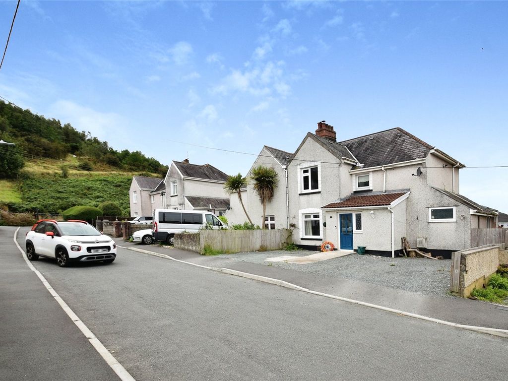 4 bed semidetached house for sale in Abercedi, Penclawdd, Abertawe