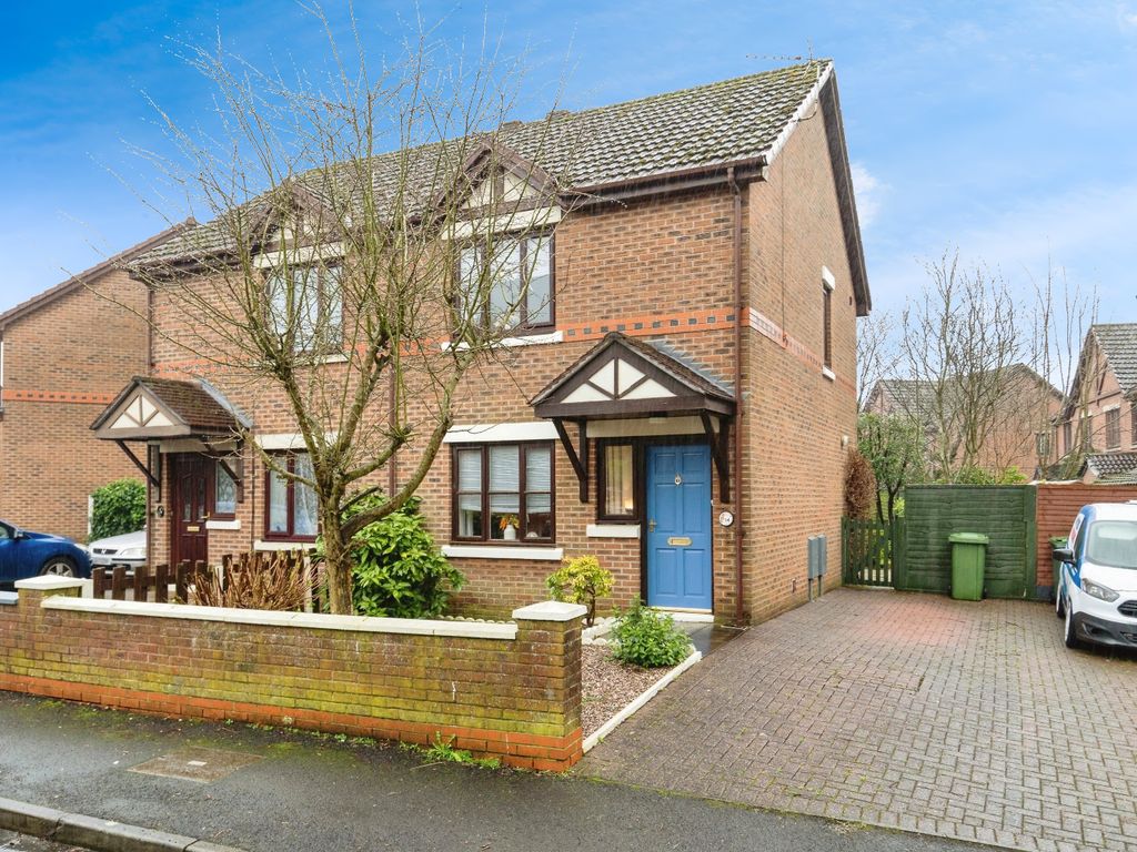 2 bed semidetached house for sale in Hazeldene, Westhoughton, Bolton