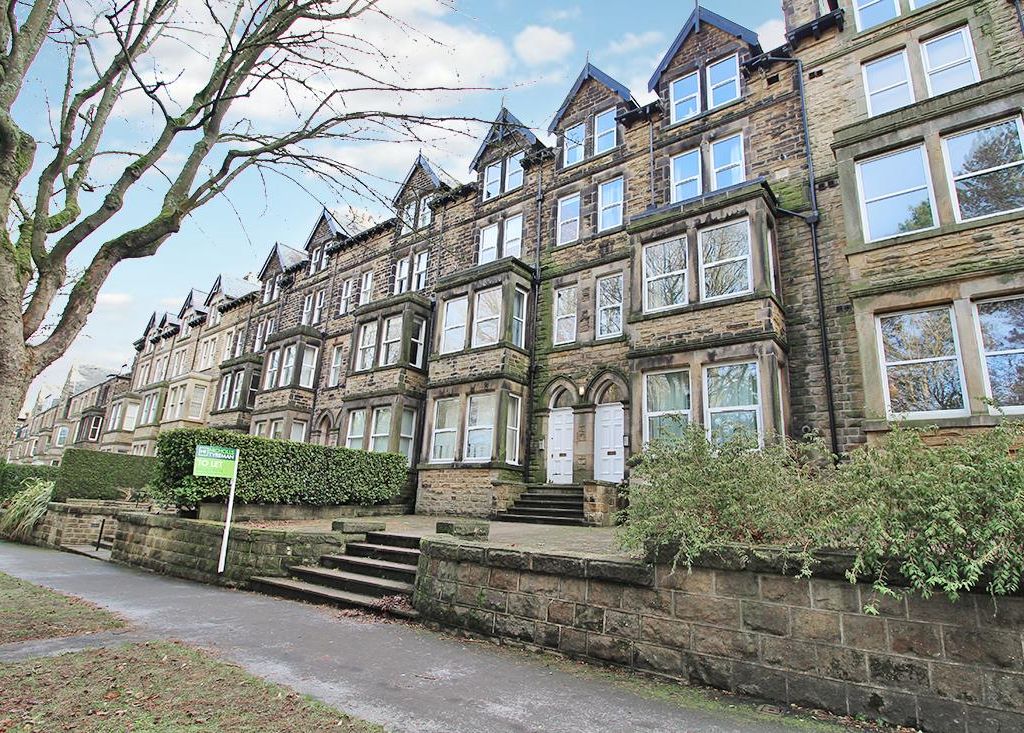 2 bed flat to rent in Valley Drive, Harrogate HG2, £795 pcm Zoopla