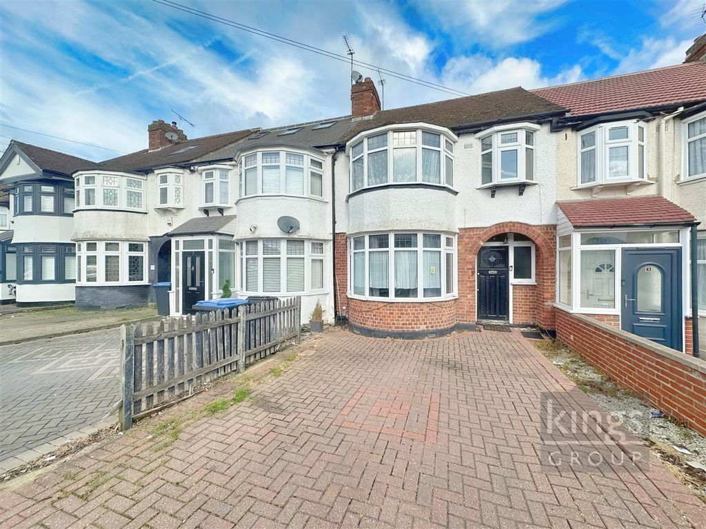 3 bed terraced house for sale in Severn Drive, Enfield EN1, £490,000 Zoopla