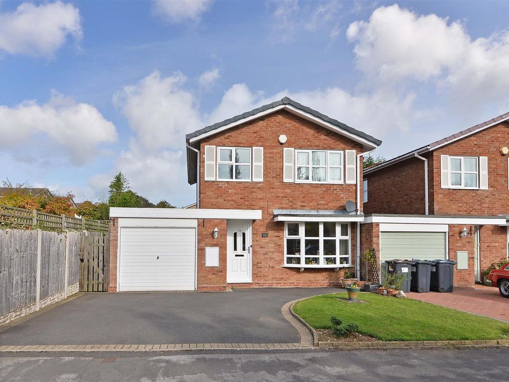 3 bed linkdetached house for sale in Leander Gardens, Kings Heath