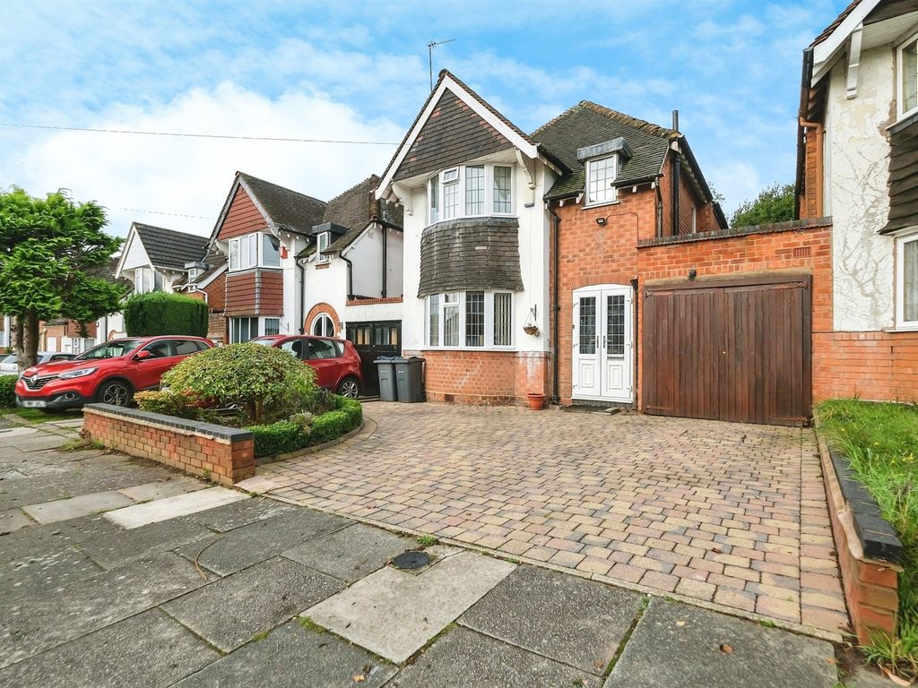 3 bed detached house for sale in Coopers Road, Handsworth Wood