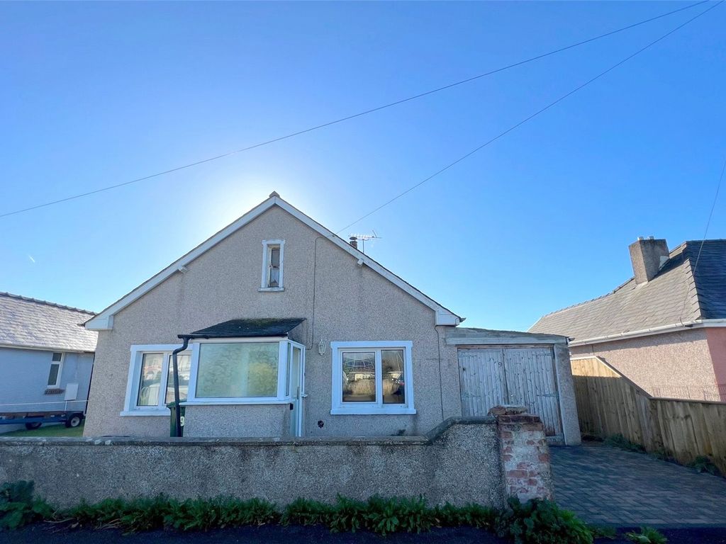 3 bed bungalow for sale in Milford Road, Johnston SA62 Zoopla